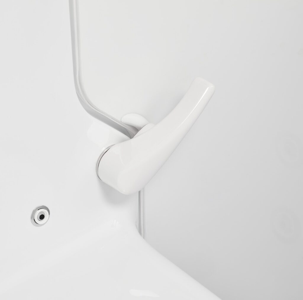 Standard52 walk-in tub — photo 16 of 27